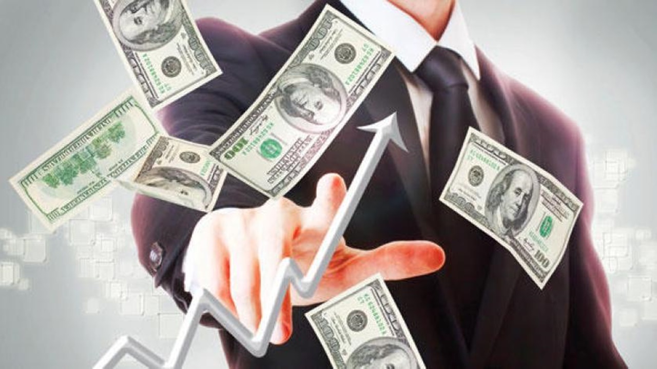 صعود سعر صرف الدولار والريال السعودي مقابل الريال اليمني في محلات الصرافة اليمنية